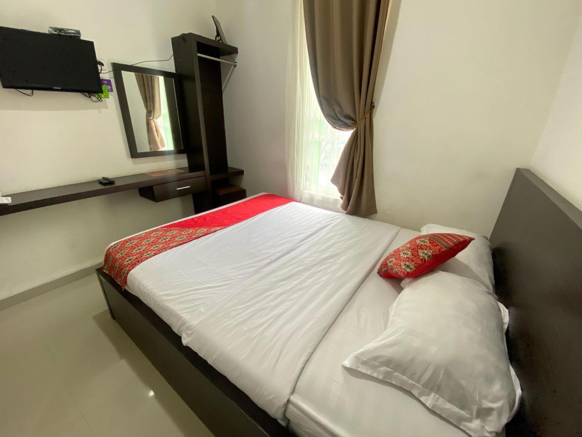 Hotel O Universitas Brawijaya Near Mall Dinoyo مالانغ المظهر الخارجي الصورة